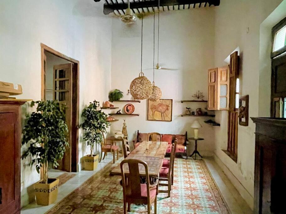 House Dzalbay Santa Lucia With Hot Tub Villa Merida Ngoại thất bức ảnh